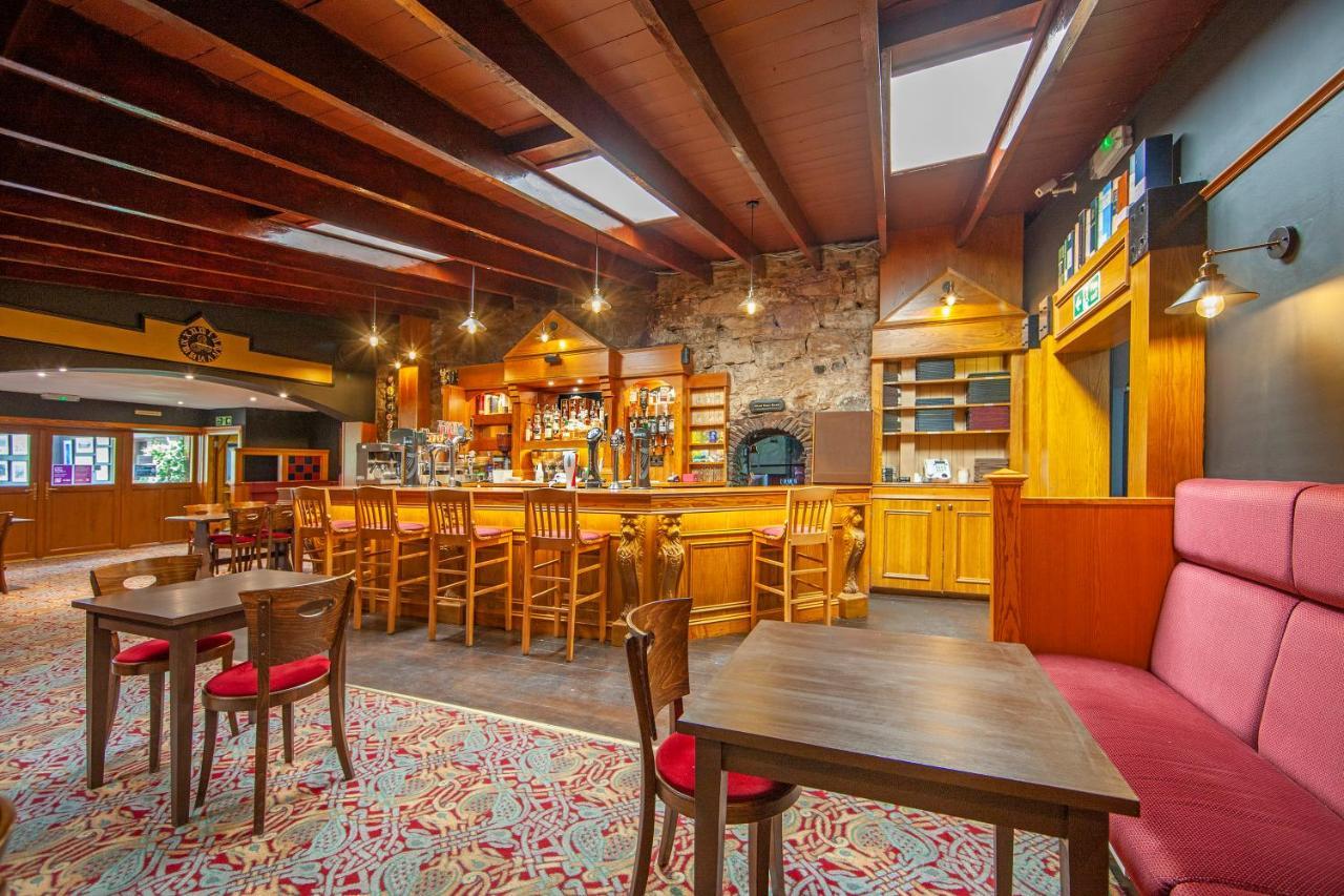 The Galley Of Lorne Inn Ardfern Экстерьер фото