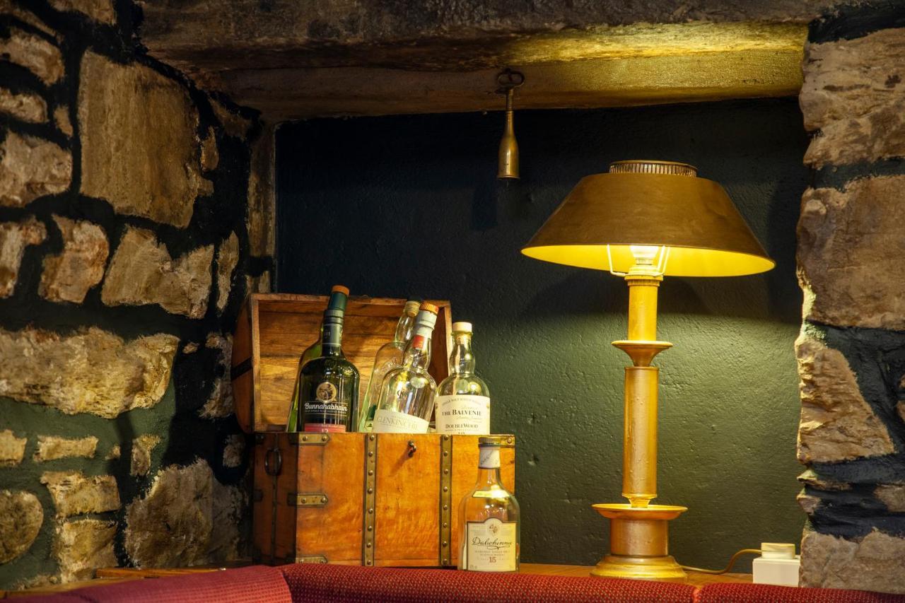 The Galley Of Lorne Inn Ardfern Экстерьер фото