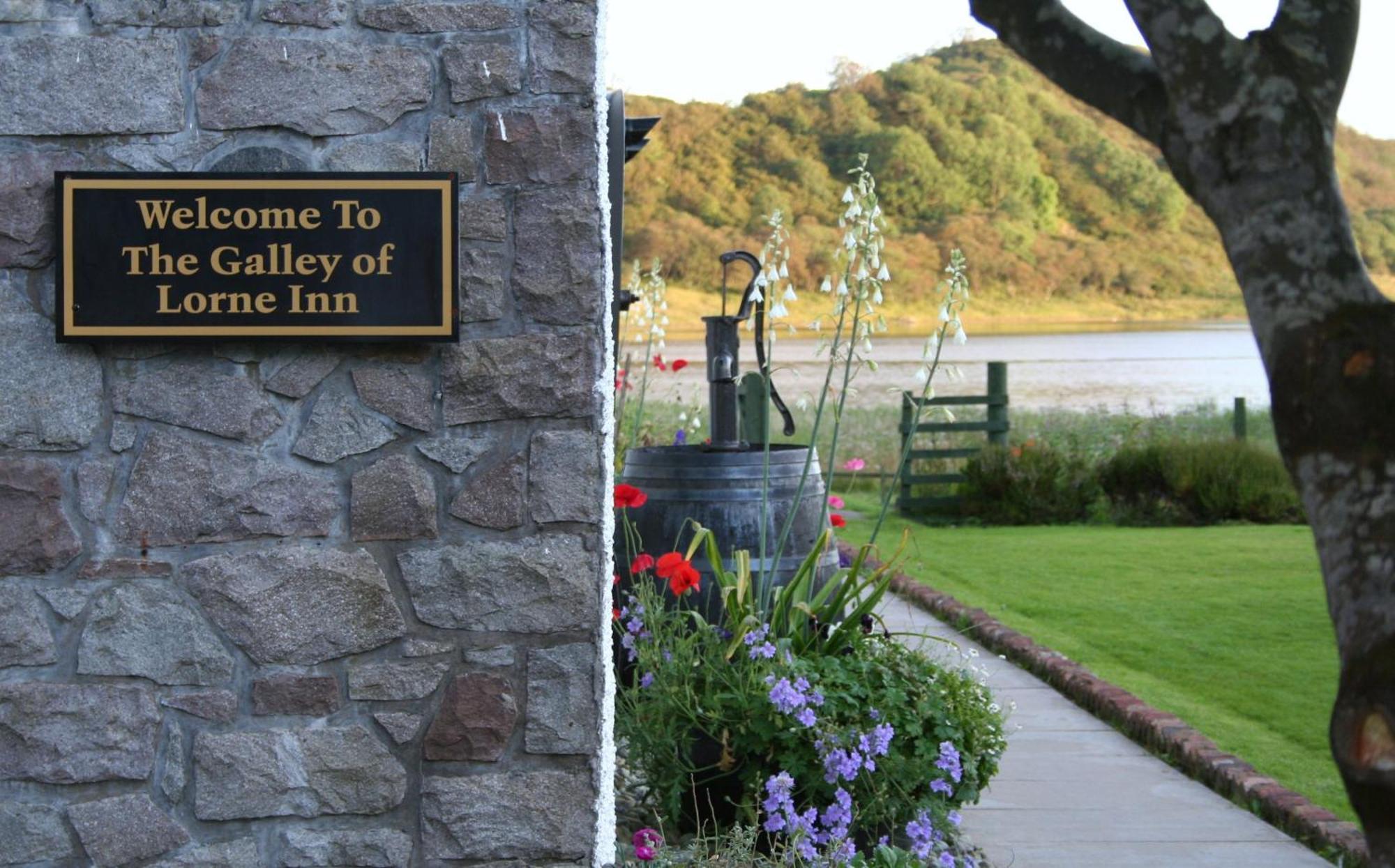 The Galley Of Lorne Inn Ardfern Экстерьер фото